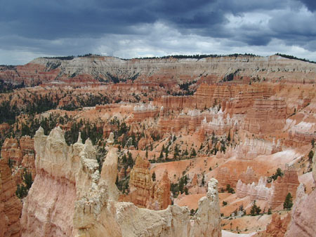 Bryce - Départ du Queens Garden Trail Bryce - Départ du Queens Garden Trail